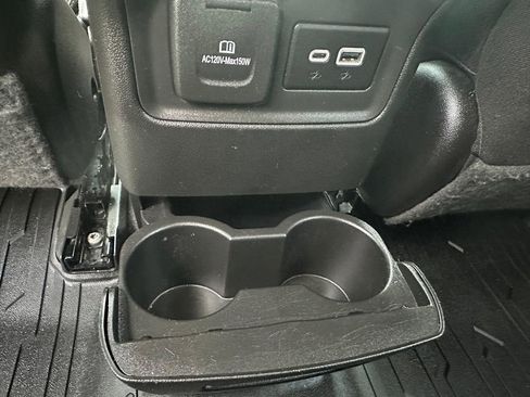 Used 2020 GMC Acadia SLE w/ Driver Convenience Package image 19