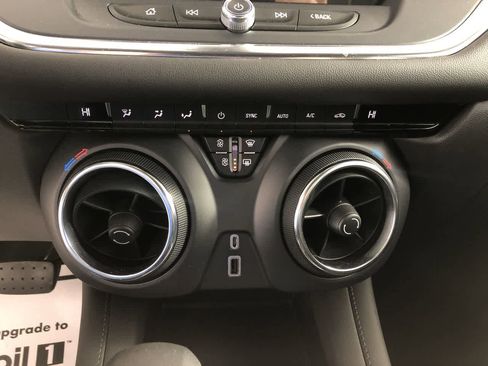 Used 2022 Chevrolet Blazer LT image 20