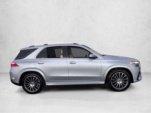 Certified 2025 Mercedes-Benz GLE 350 4MATIC image 4