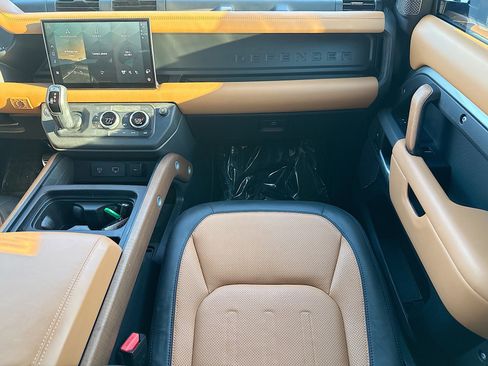 Used 2024 Land Rover Defender 110 X image 18