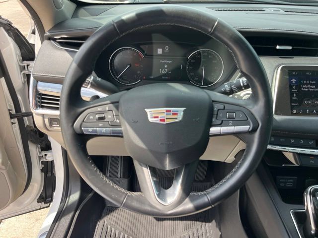 Used 2020 Cadillac XT4 Luxury FWD image 17