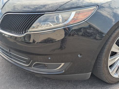 Used 2014 Lincoln MKS AWD w/ Equipment Group 201A image 12
