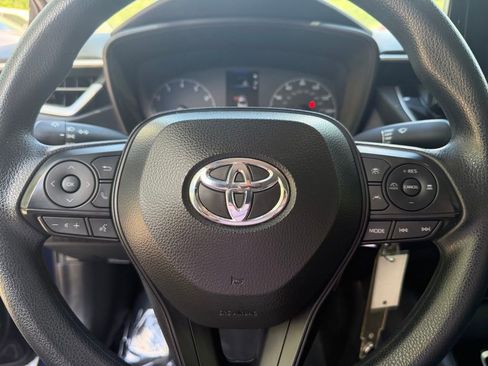 Used 2024 Toyota Corolla LE image 22