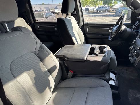 Used 2022 RAM 1500 Big Horn AWD/4WD image 12