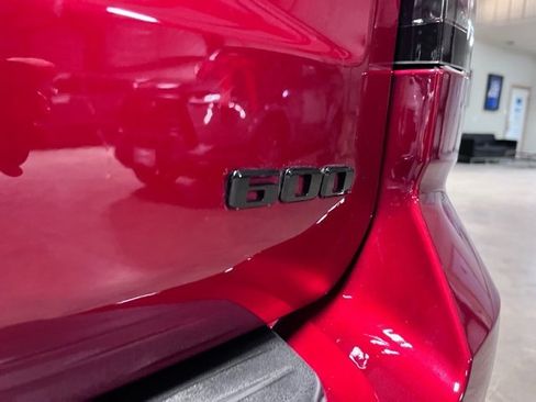 Used 2026 Cadillac Escalade Platinum Sport w/ LPO, ONYX Package image 39