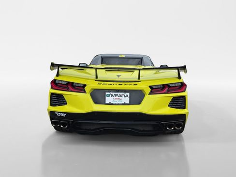 Used 2022 Chevrolet Corvette Stingray Premium Conv w/ Z51 Performance Package RWD image 5