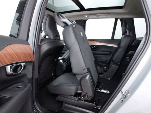 Certified 2025 Volvo XC90 B6 Plus w/ Protection Package Premier image 6