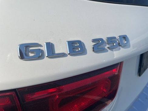 Used 2023 Mercedes-Benz GLB 250 GLB 250 image 6