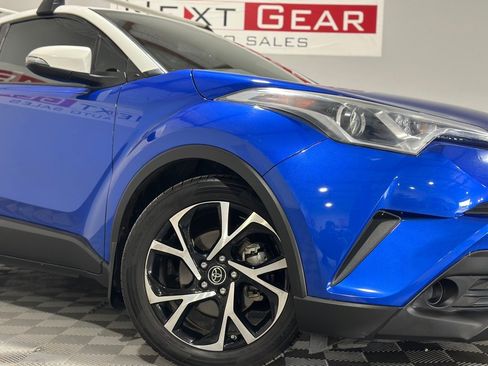 Used 2018 Toyota C-HR XLE image 7
