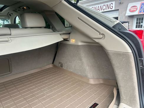 Used 2014 Cadillac SRX Performance AWD/4WD image 35