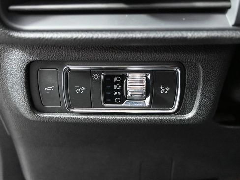 Used 2022 Lincoln Corsair Reserve AWD/4WD image 23