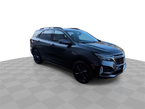 Used 2023 Chevrolet Equinox RS w/ RS Leather Package image 2