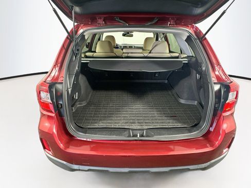 Used 2017 Subaru Outback 2.5i Limited AWD/4WD image 29