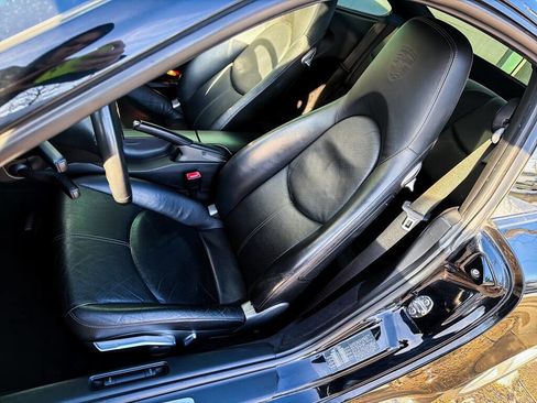 Used 2005 Porsche 911 Carrera image 18