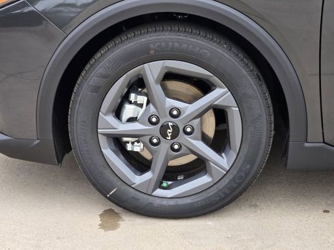 New 2026 Kia K4 FWD image 9