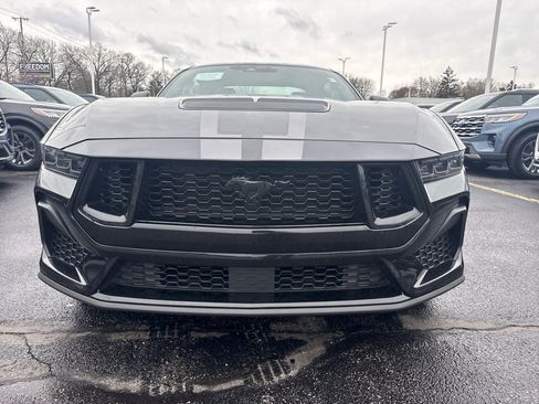 Used 2025 Ford Mustang GT Premium image 3