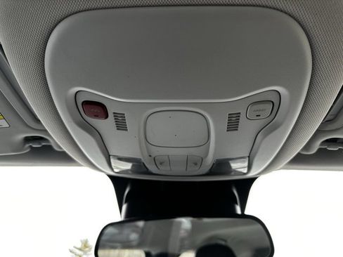 Used 2021 Jeep Renegade Sport image 30