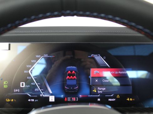 Used 2026 BMW i7 M70 w/ Premium Package image 17