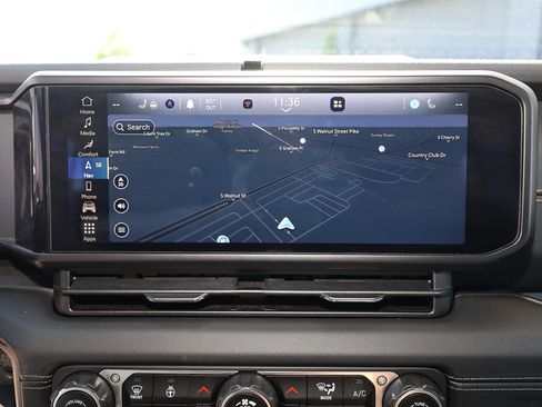 Used 2024 Jeep Wrangler Sahara w/ Technology Group image 16