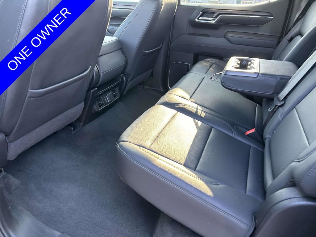 Used 2025 GMC Sierra 1500 SLT RWD image 12