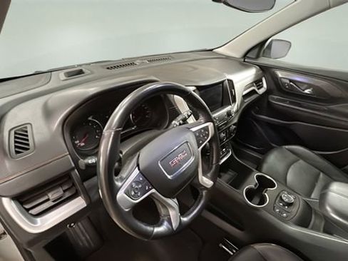Used 2020 GMC Terrain SLT w/ Preferred Package image 10