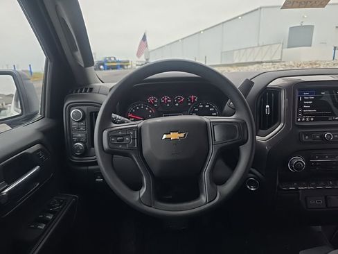 Used 2026 Chevrolet Silverado 1500 Custom image 27