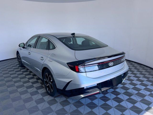 Used 2024 Hyundai Sonata SEL FWD image 5