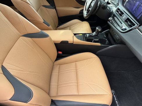 Used 2023 Lexus ES 350 Ultra Luxury w/ Accessory Package (Z2) FWD image 44