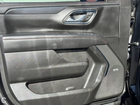 Used 2024 Chevrolet Suburban RST w/ Luxury Package image 16