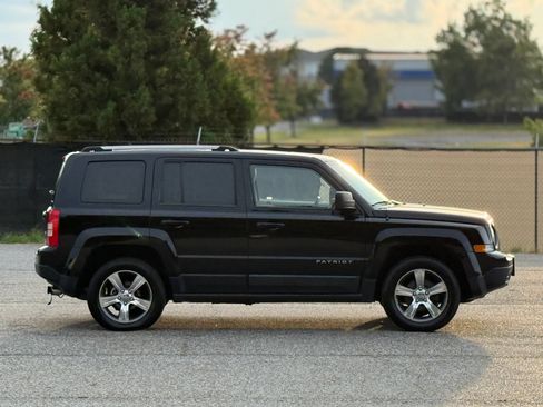 Used 2017 Jeep Patriot High Altitude AWD/4WD image 7