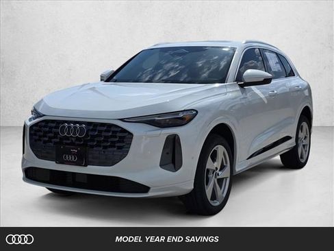 New 2025 Audi Q5 Premium Plus image 1