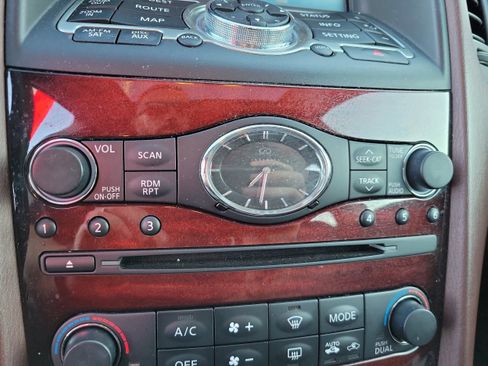 Used 2016 INFINITI QX50 2WD w/ Premium Plus Package image 26