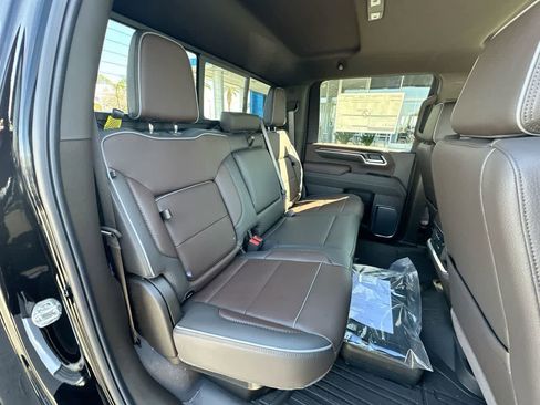 New 2025 GMC Sierra 2500 Denali image 27