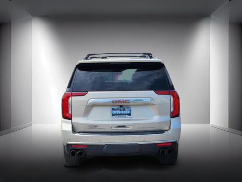 Used 2023 GMC Yukon XL Denali AWD/4WD image 6