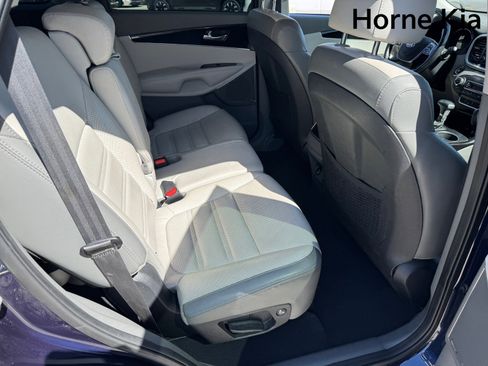 Used 2020 Kia Sorento SX image 27
