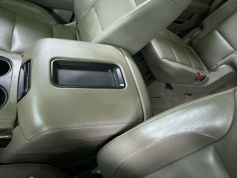 Used 2020 GMC Yukon XL SLT image 18