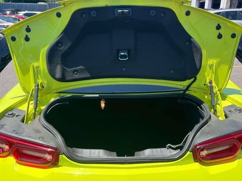 Used 2021 Chevrolet Camaro LT RWD image 10