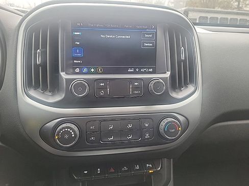 Used 2022 Chevrolet Colorado LT w/ Safety Package image 11