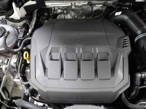 Certified 2025 Audi Q3 2.0T Premium w/ Convenience Package image 38