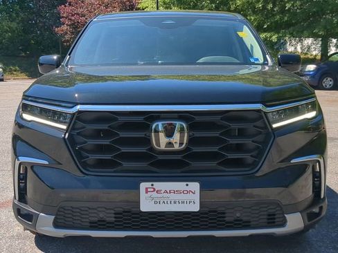 Used 2025 Honda Pilot EX-L image 8