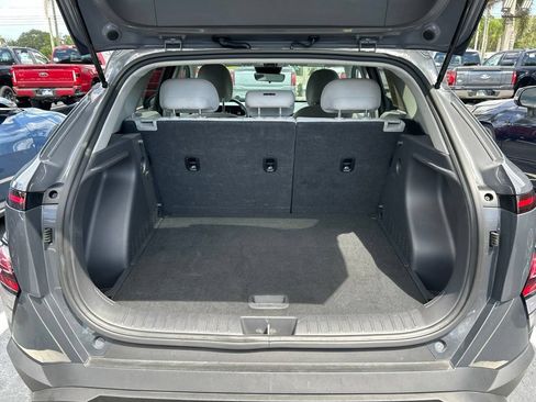 Used 2024 Hyundai Kona SEL AWD/4WD image 46