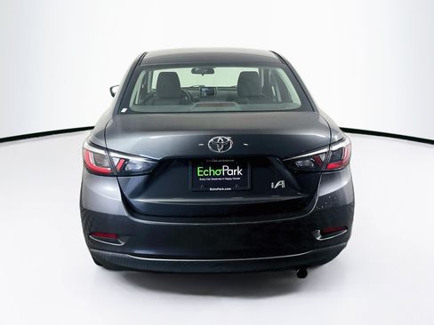 Used 2018 Toyota Yaris iA FWD image 7