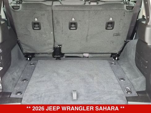 Used 2026 Jeep Wrangler Unlimited Sahara AWD/4WD image 31