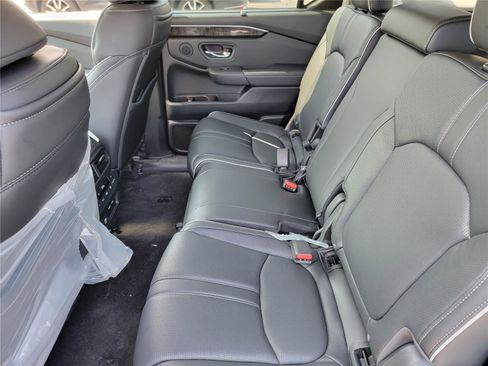 New 2025 Honda Pilot Elite image 11