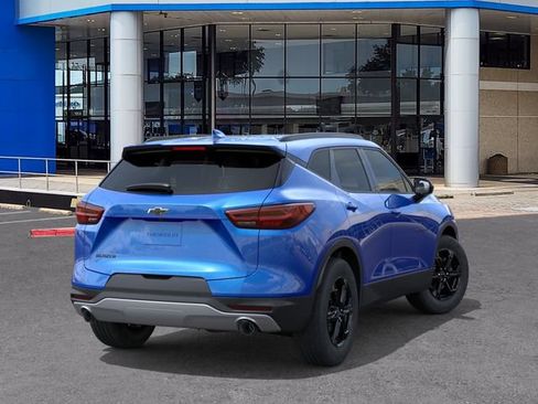 New 2026 Chevrolet Blazer LT w/ Convenience Package FWD image 4