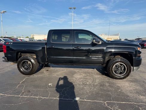 Used 2018 Chevrolet Silverado 1500 LT w/ All Star Edition AWD/4WD image 3
