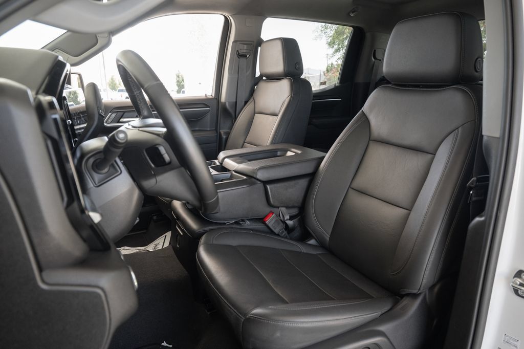 Used 2026 GMC Sierra 1500 SLT RWD image 21