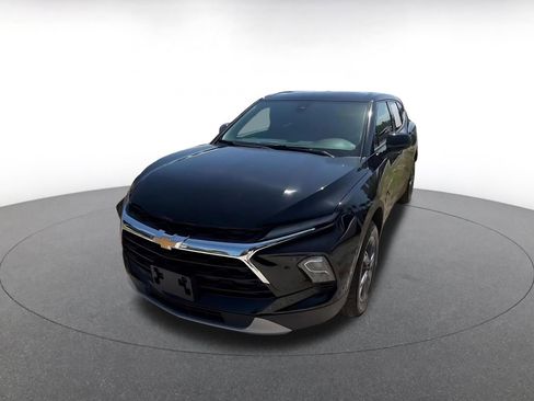 Used 2025 Chevrolet Blazer LT FWD image 7
