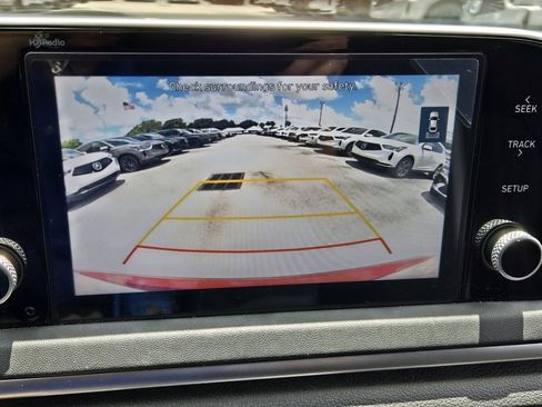Certified 2023 Hyundai Sonata SE w/ Preferred Accessory Package FWD image 18