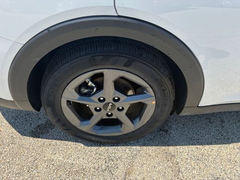 Used 2025 Kia K4 LXS image 29